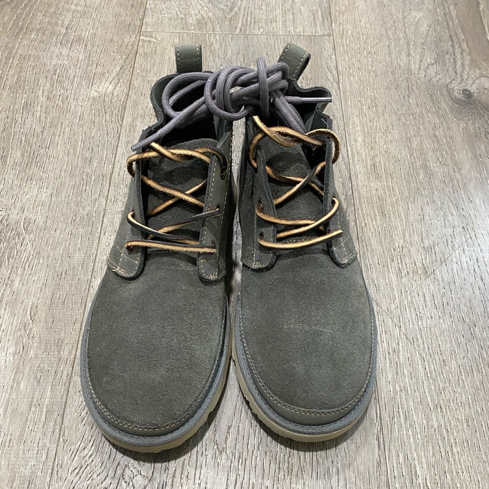 New UGG Neumel boots size 7 - Picture 7 of 7